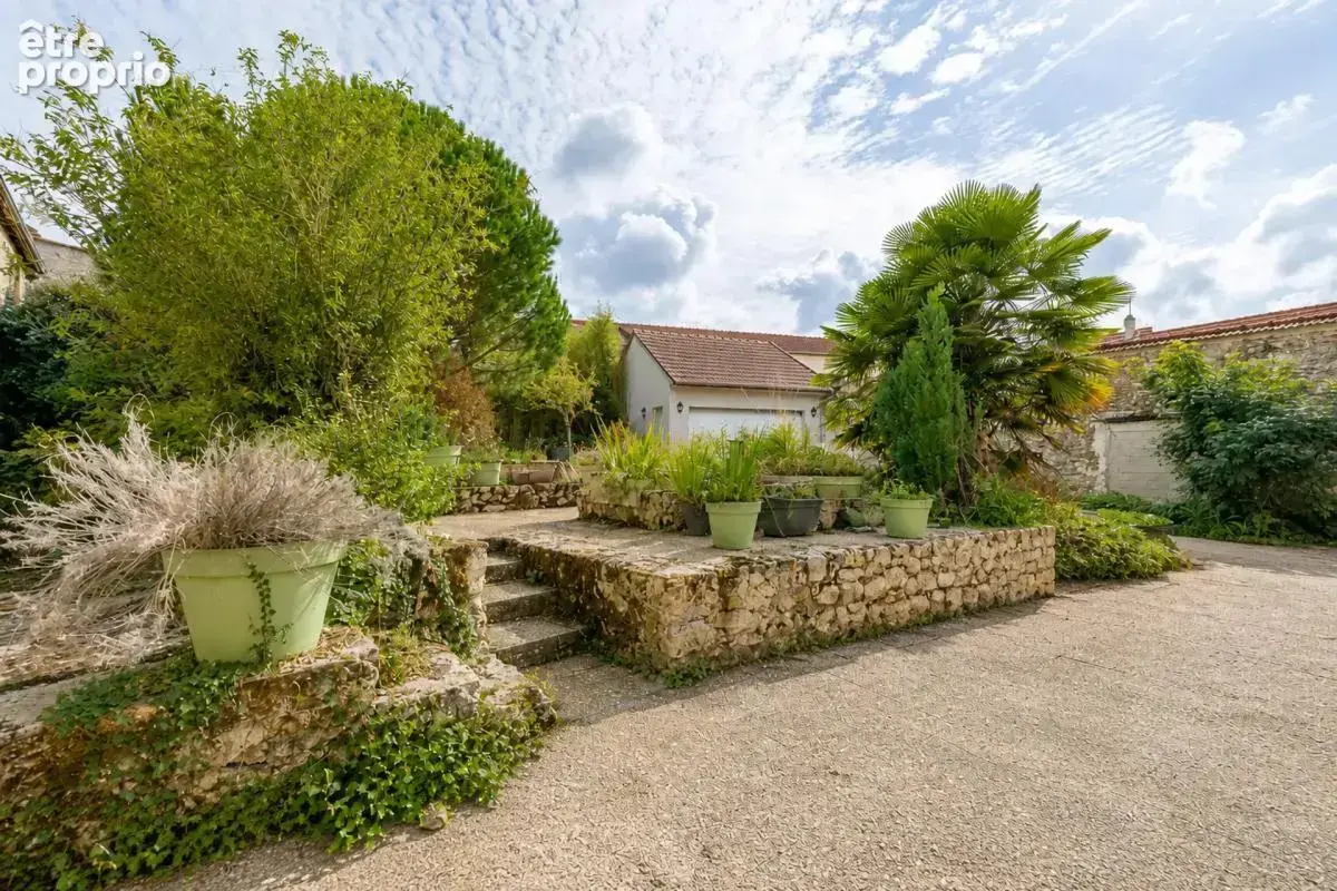 Élégante maison de maître sur un parc de 5 000 m² à Festigny - photo 8