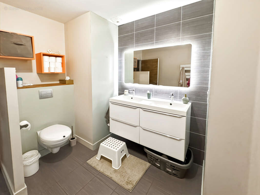 Maison à PAREMPUYRE