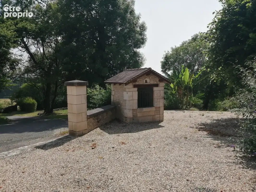 Maison atypique avec très beau jardin et vue sur la campagne - photo 22