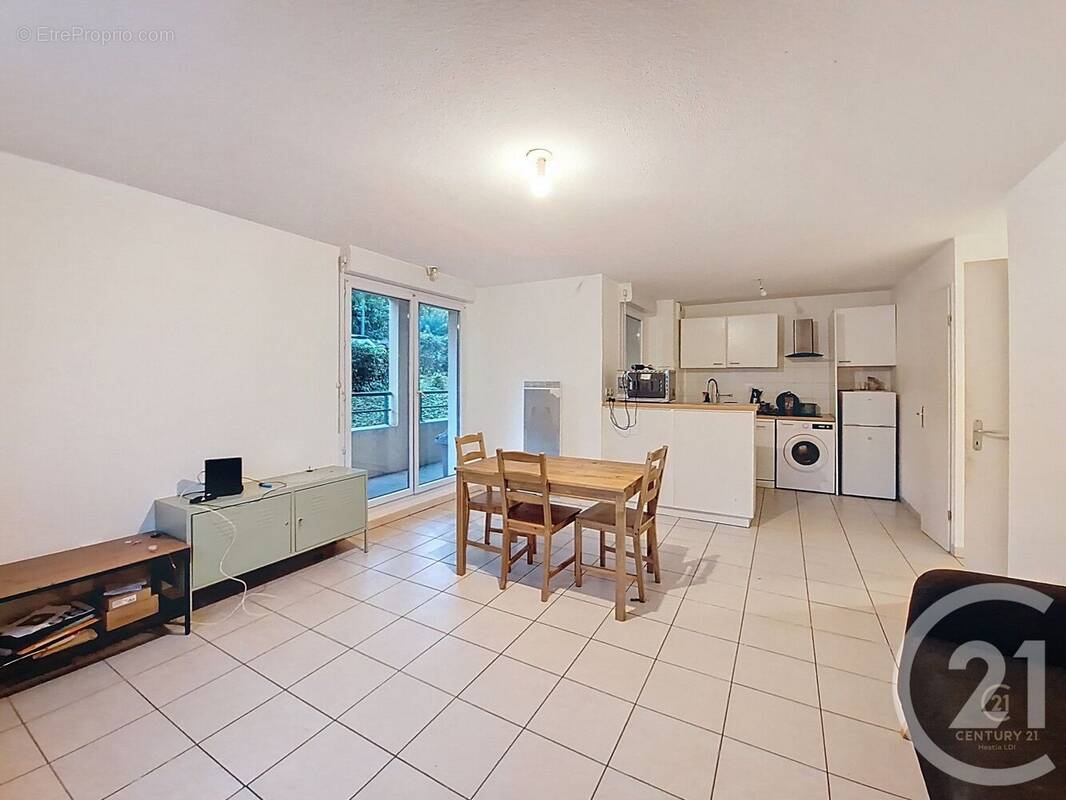 Appartement à GRIGNY