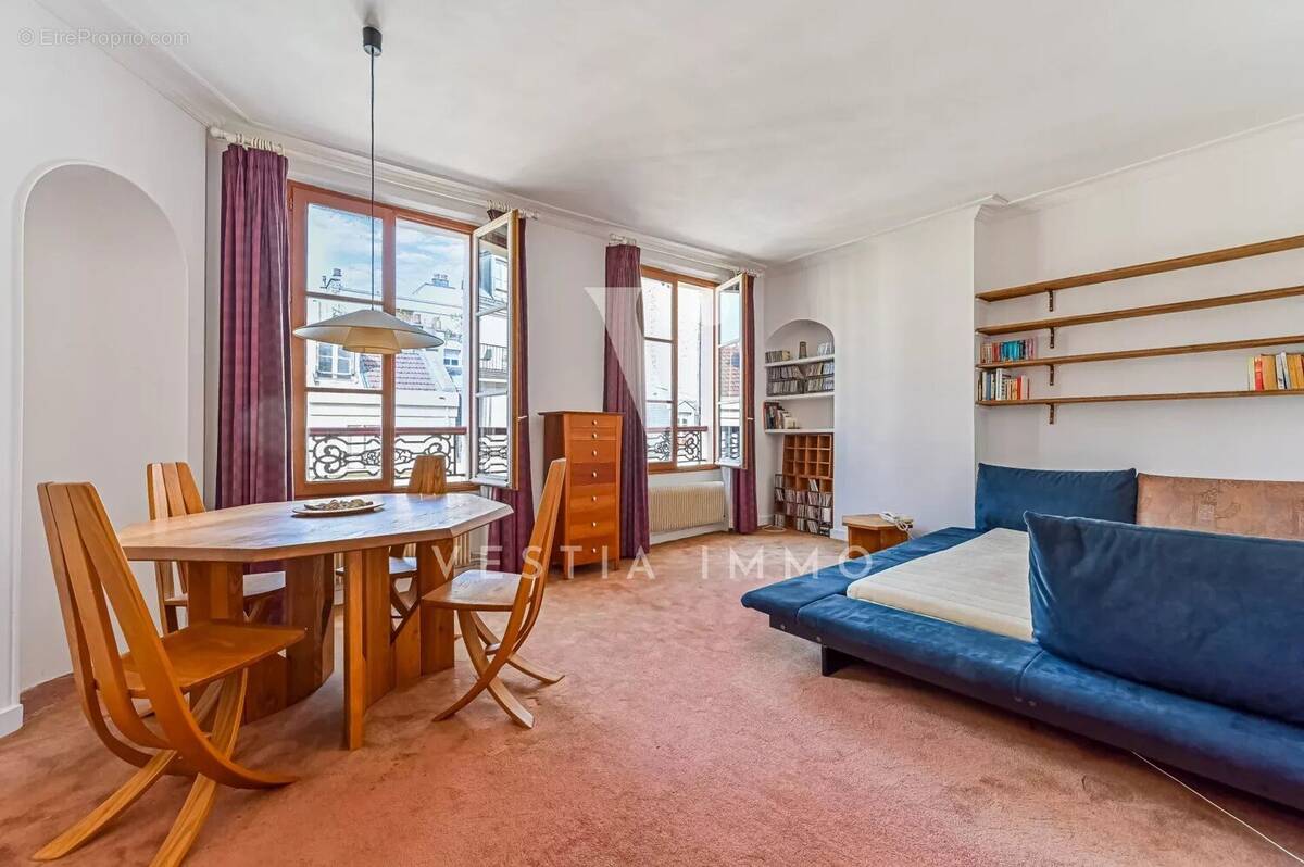 Appartement à PARIS-7E