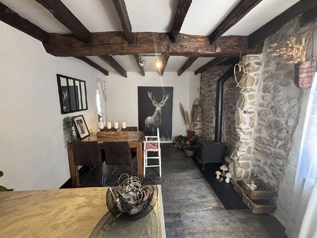 Maison à SAINTE-BAZEILLE