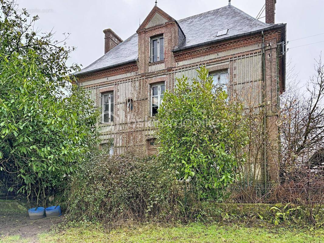 Maison à CORMEILLES