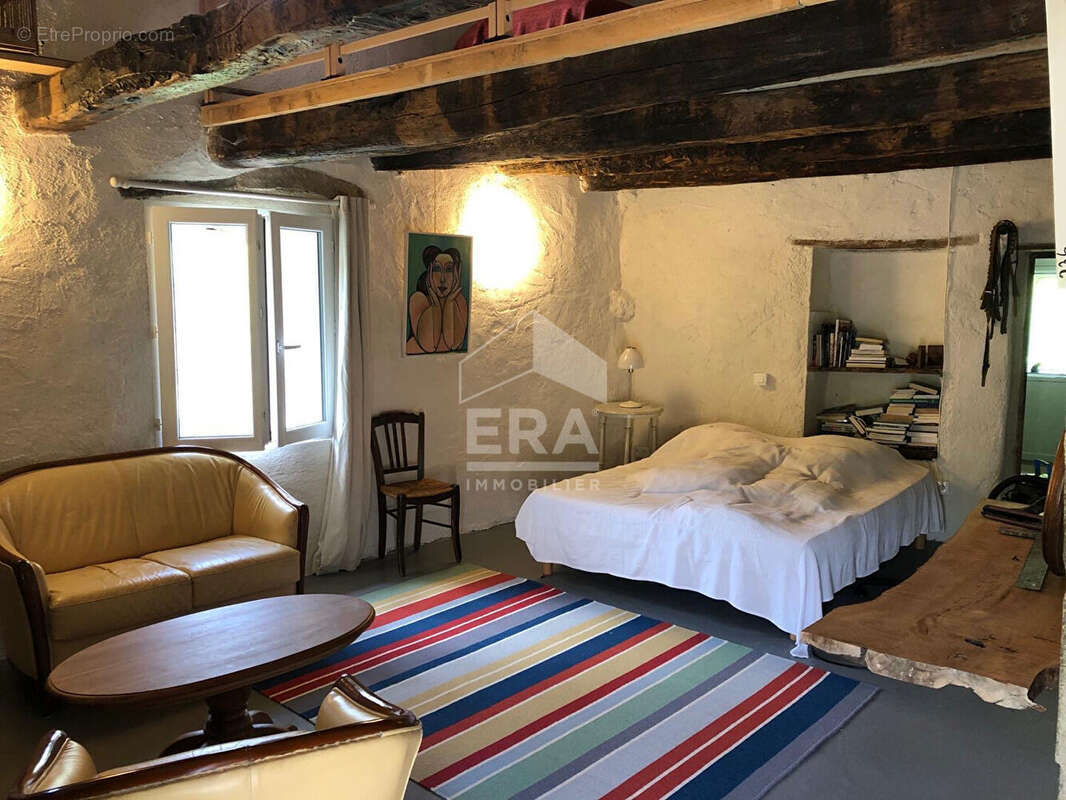 Autre à CHATEAUNEUF-MIRAVAIL