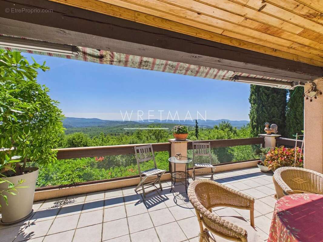 Villa avec piscine et vue exceptionnelle - Mons - photo 3
