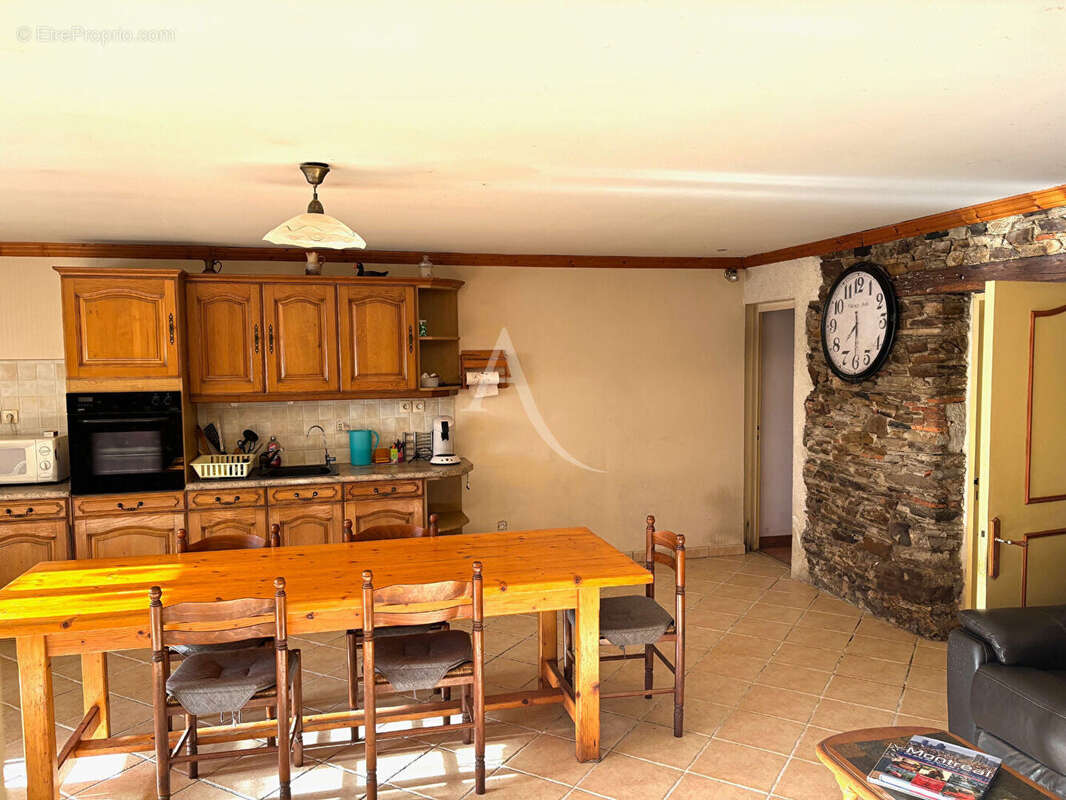 Maison à LE CELLIER