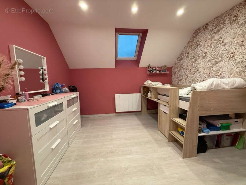 Appartement à ESTREES-SAINT-DENIS