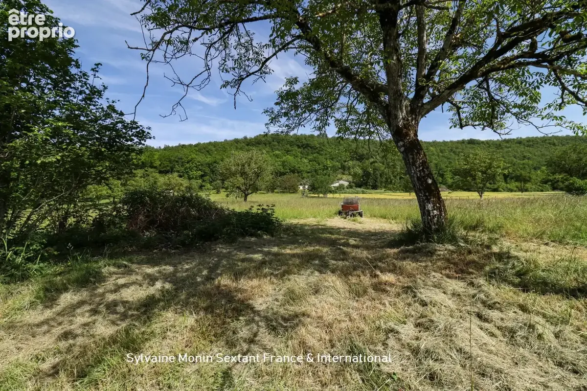 Propriété de charme avec logement indépendant, piscine, sauna et 1,4 hectare de terrain - photo 8