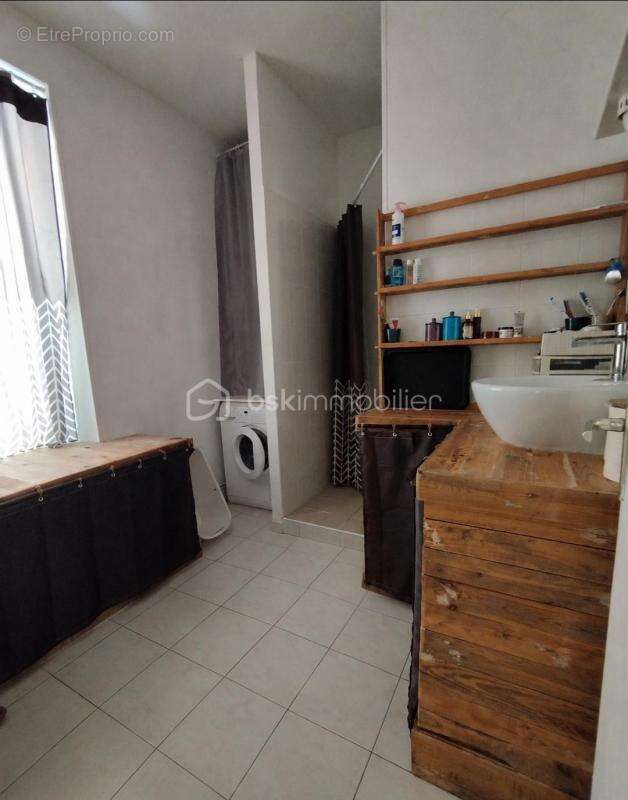 Maison familiale de 127 m² avec jardin et cour - photo 8