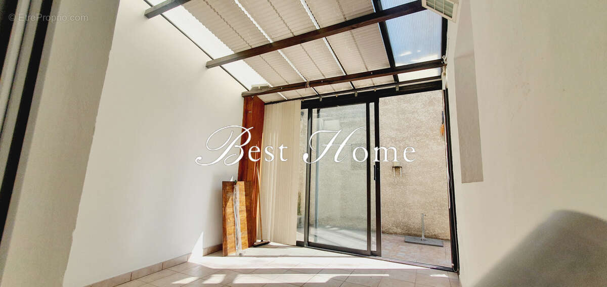 A vendre   CROIX DE FER Maison de ville de type 3 avec studio  et chambre indépendante,  Terrasses et garage - photo 11