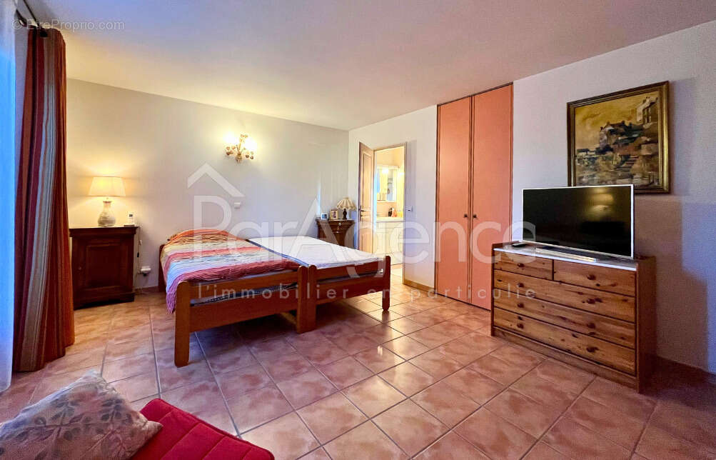 Maison à VAUX-SUR-MER