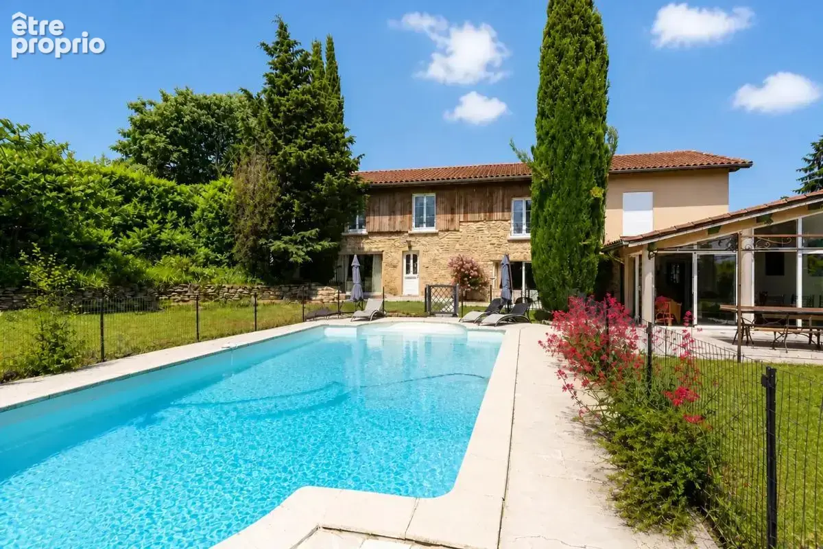 Maison de 8 pièces de 236 m² à Frontonas - photo 11