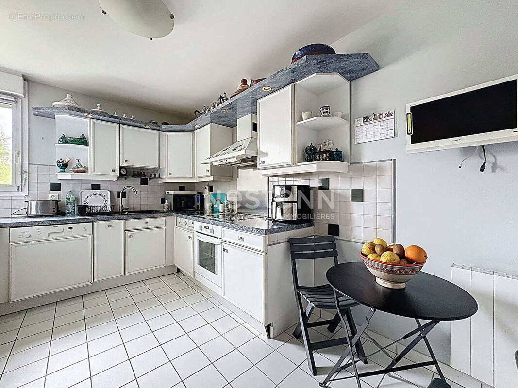 Appartement à LAMORLAYE