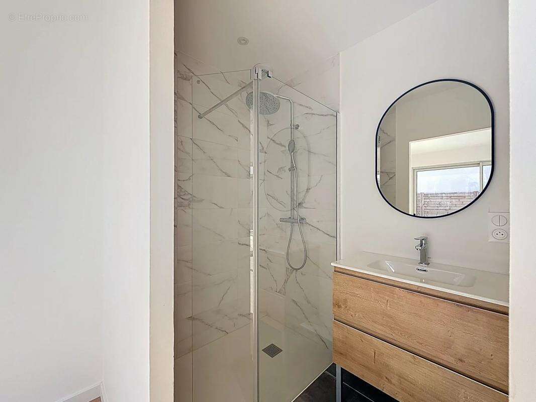 Maison à SAINTE-SOULLE