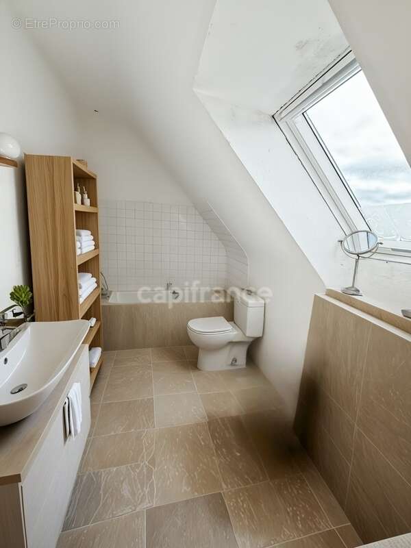 Maison à LE RELECQ-KERHUON