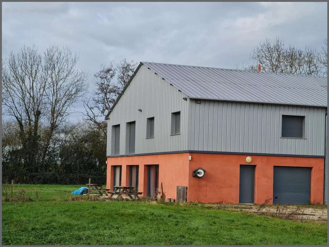 Commerce 469 m² à Chatillon-Sur-Chalaronne  - photo 9
