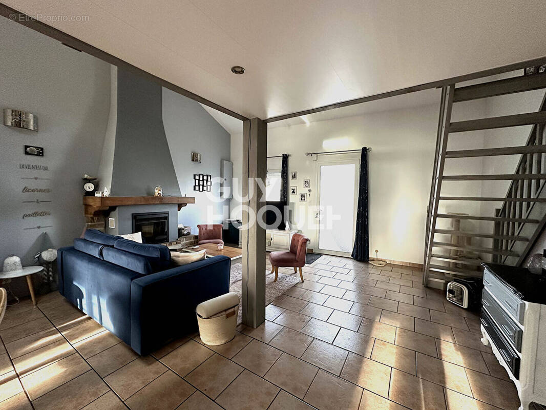 Maison à LE LANDREAU