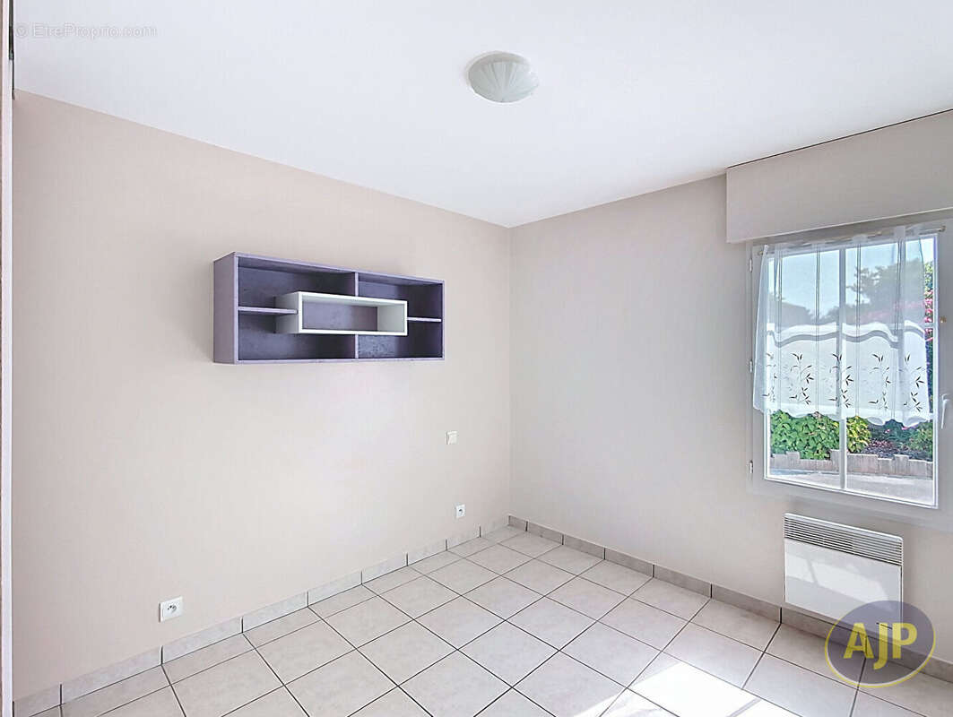 Maison à ROCHESERVIERE