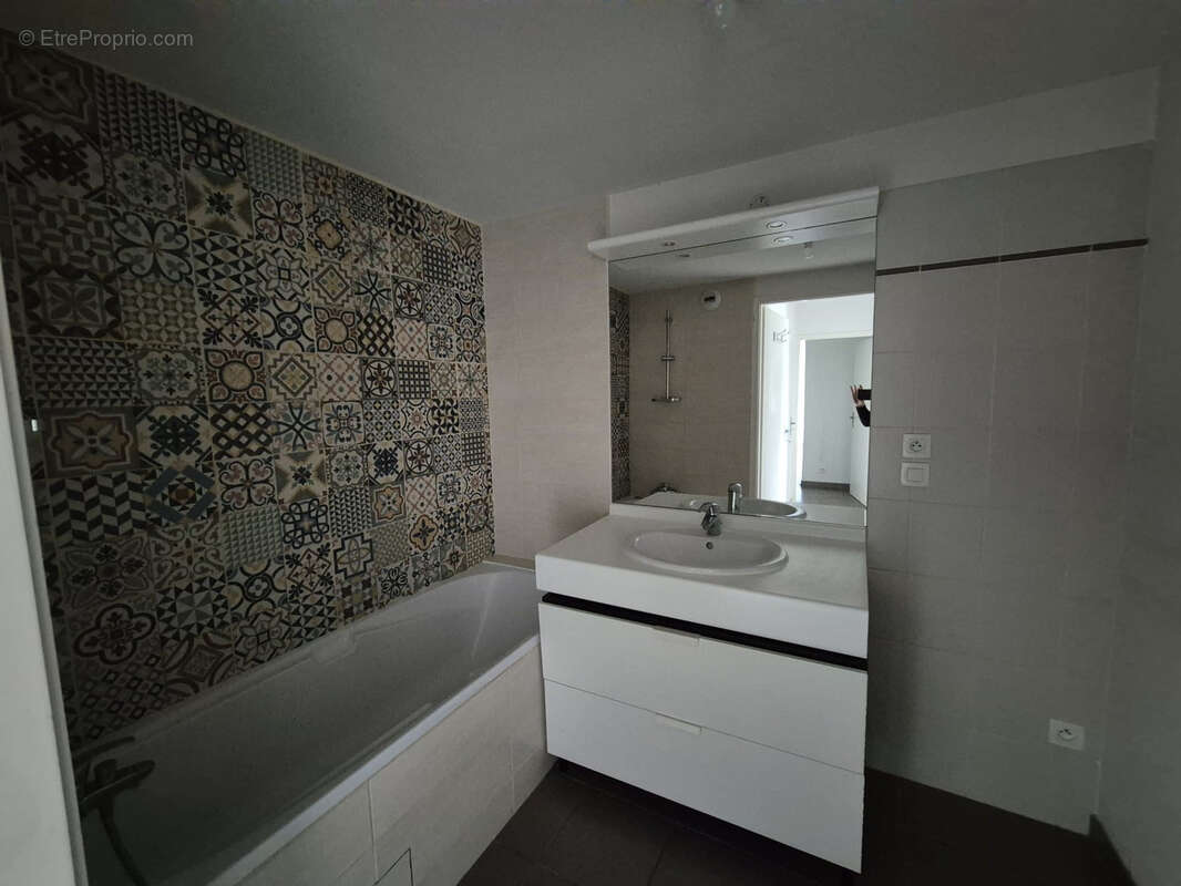 Appartement à VETRAZ-MONTHOUX