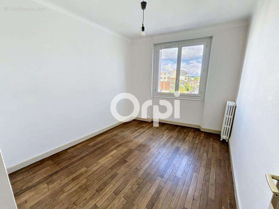 Appartement à BRIVE-LA-GAILLARDE
