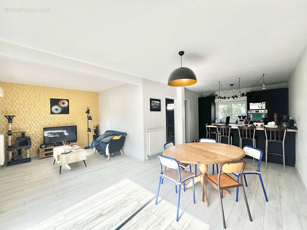 A VENDRE Maison à Louvigny 6 pièce(s)  4 chambres 102,65 m2 - entièrement rénovée 2020 - belle orientation - photo 3