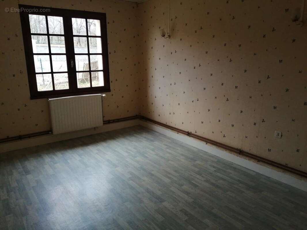 Maison à SAINT-LAURENT-DE-CERIS