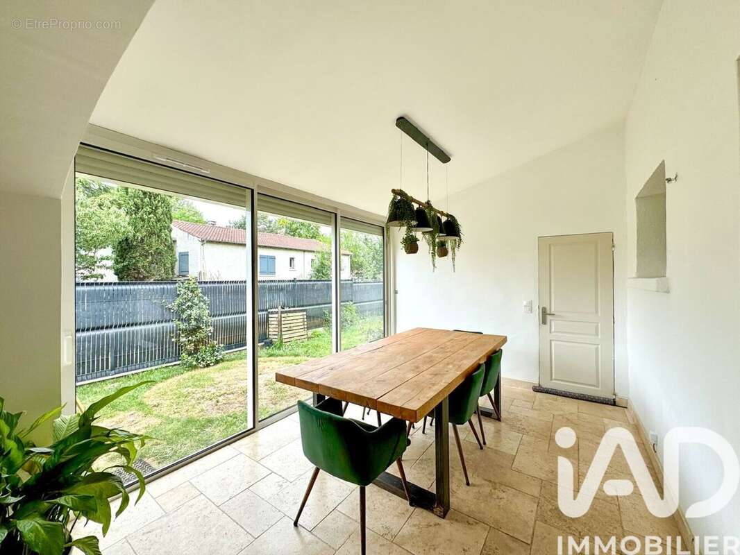 Maison 160 m² à Frouzins  - photo 4