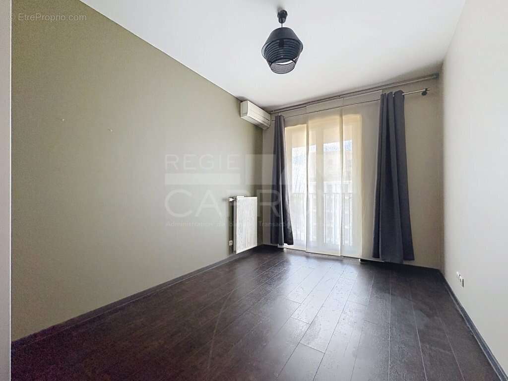 Lyon 8 proche parc blandan t4 duplex dernier etage terrasse 18m² 419000€ - photo 6