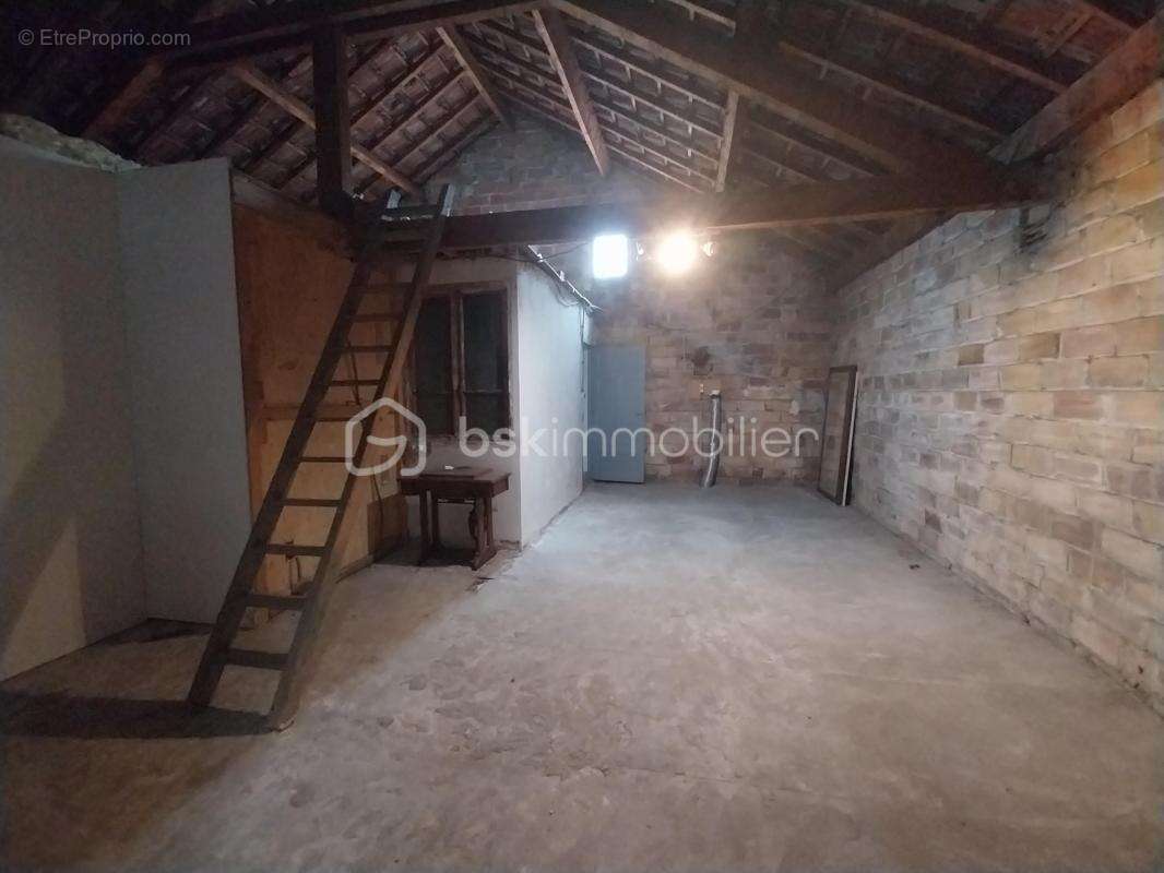 Grande maison avec dépendances + maison à rénover - photo 15