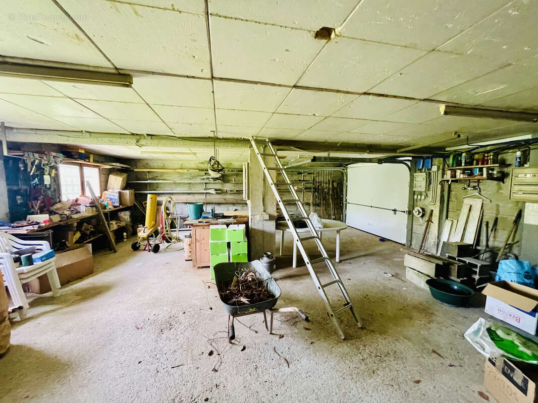 Maison à COMBAILLAUX