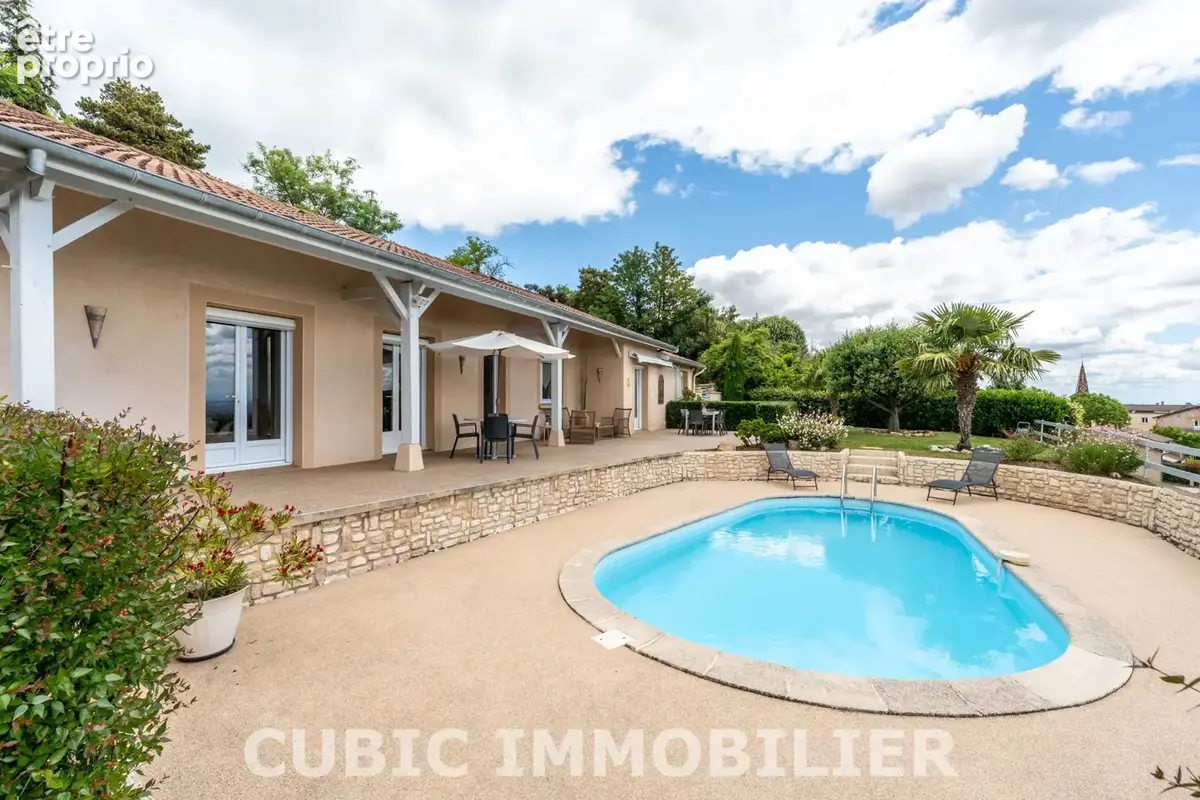Montmelas-saint-sorlin   villa de plain-pied avec piscine, grand terrain et vue panoramique - photo 4