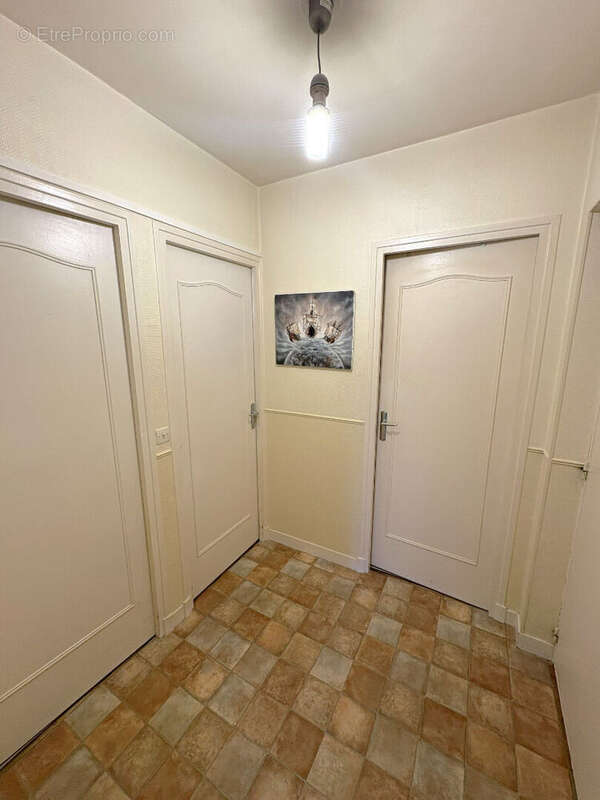 Appartement à LAMORLAYE