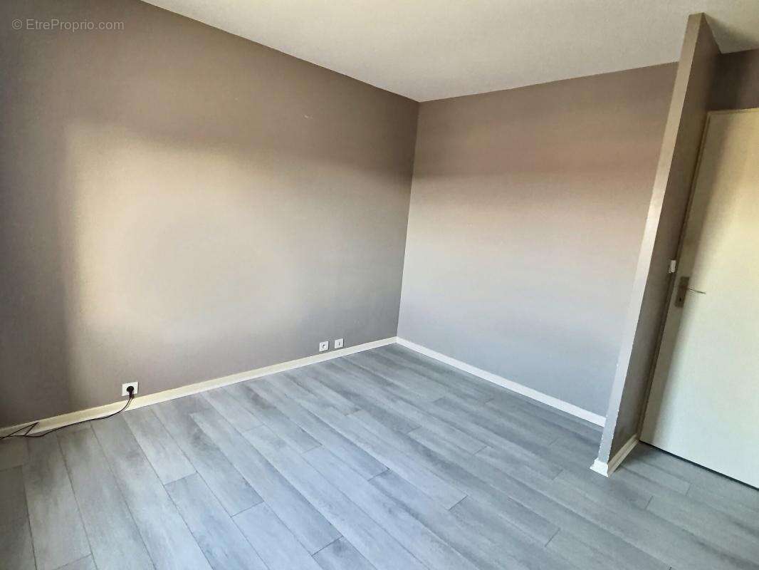 Appartement à VERNOUILLET