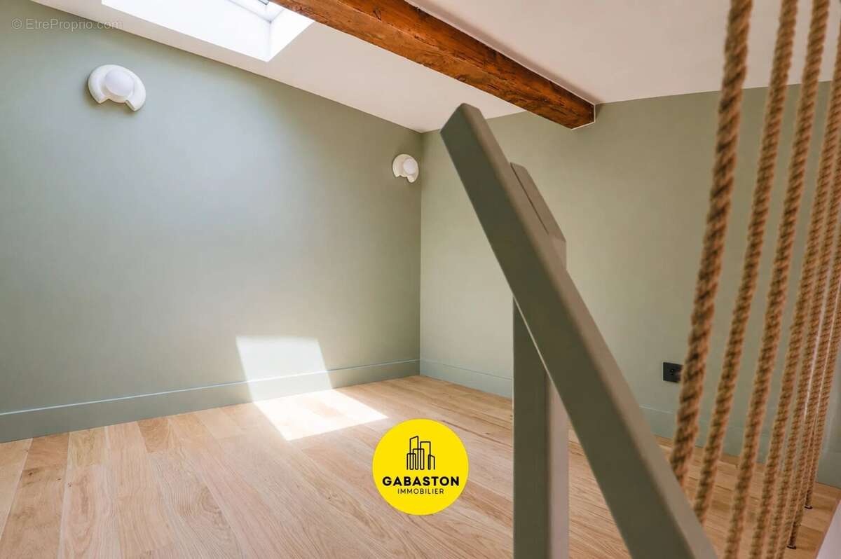 Appartement à MARSEILLE-2E