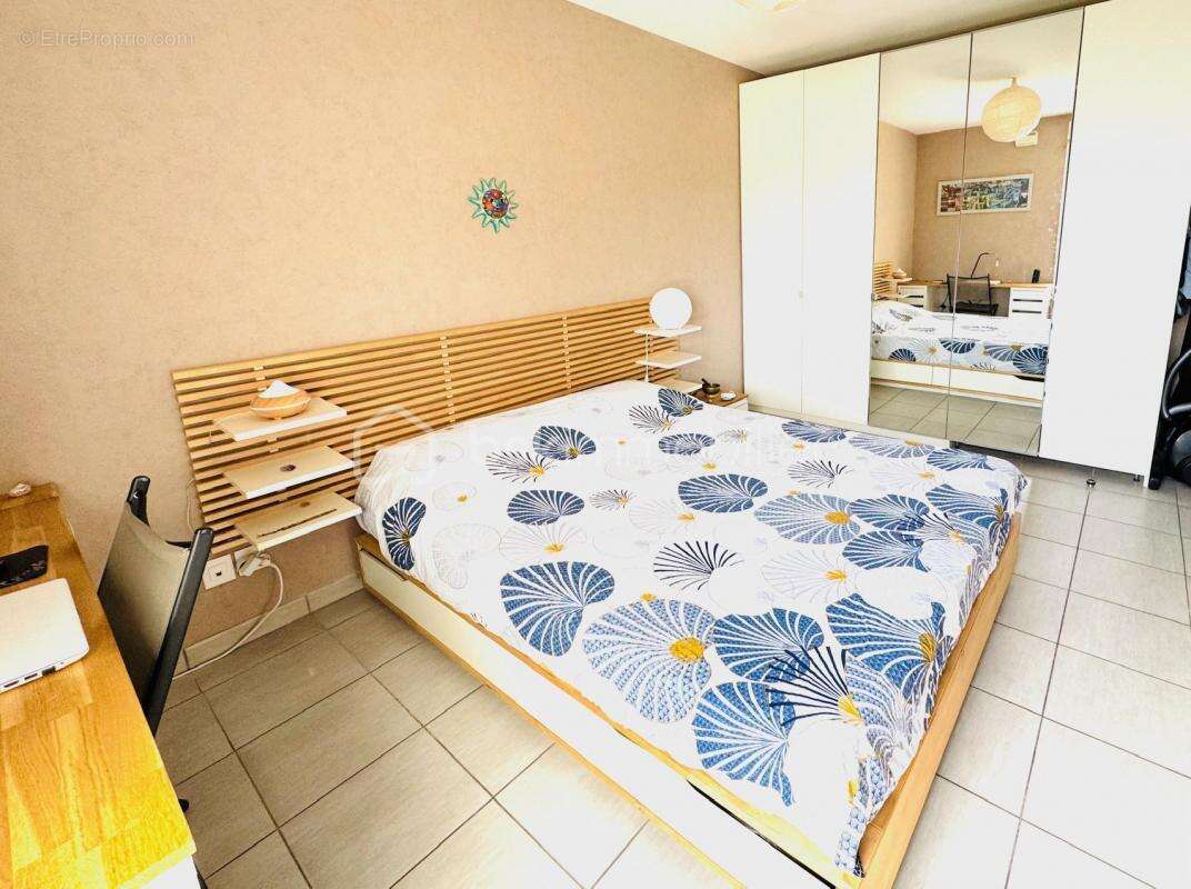 Appartement à MARSEILLE-11E