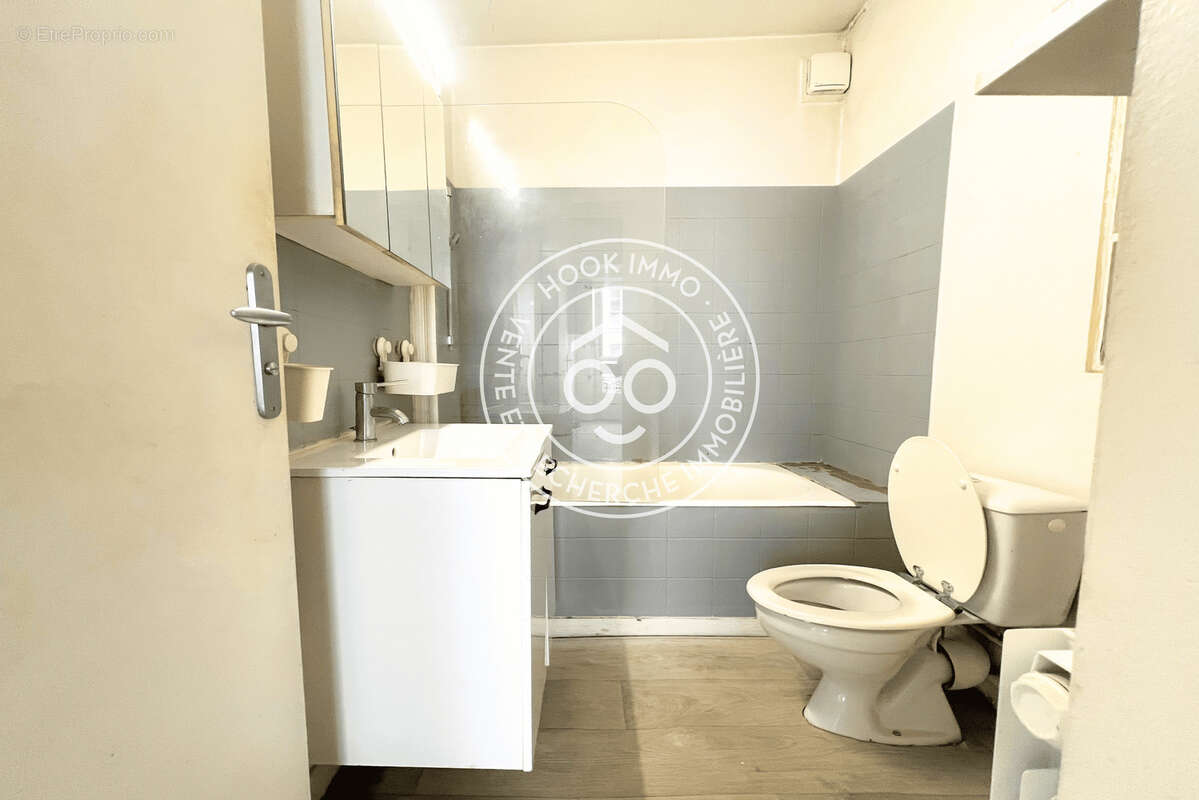 Appartement à PARIS-11E