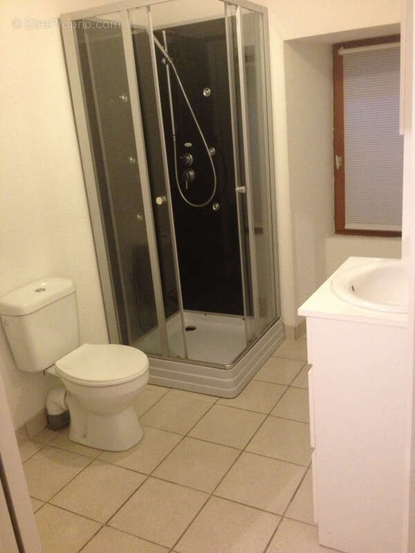 Maison à MONTAIGU-DE-QUERCY