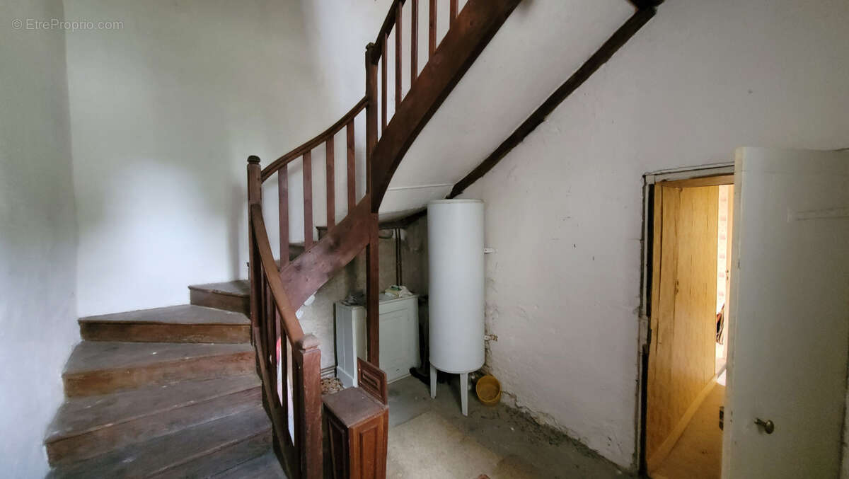 Maison à POUGUES-LES-EAUX