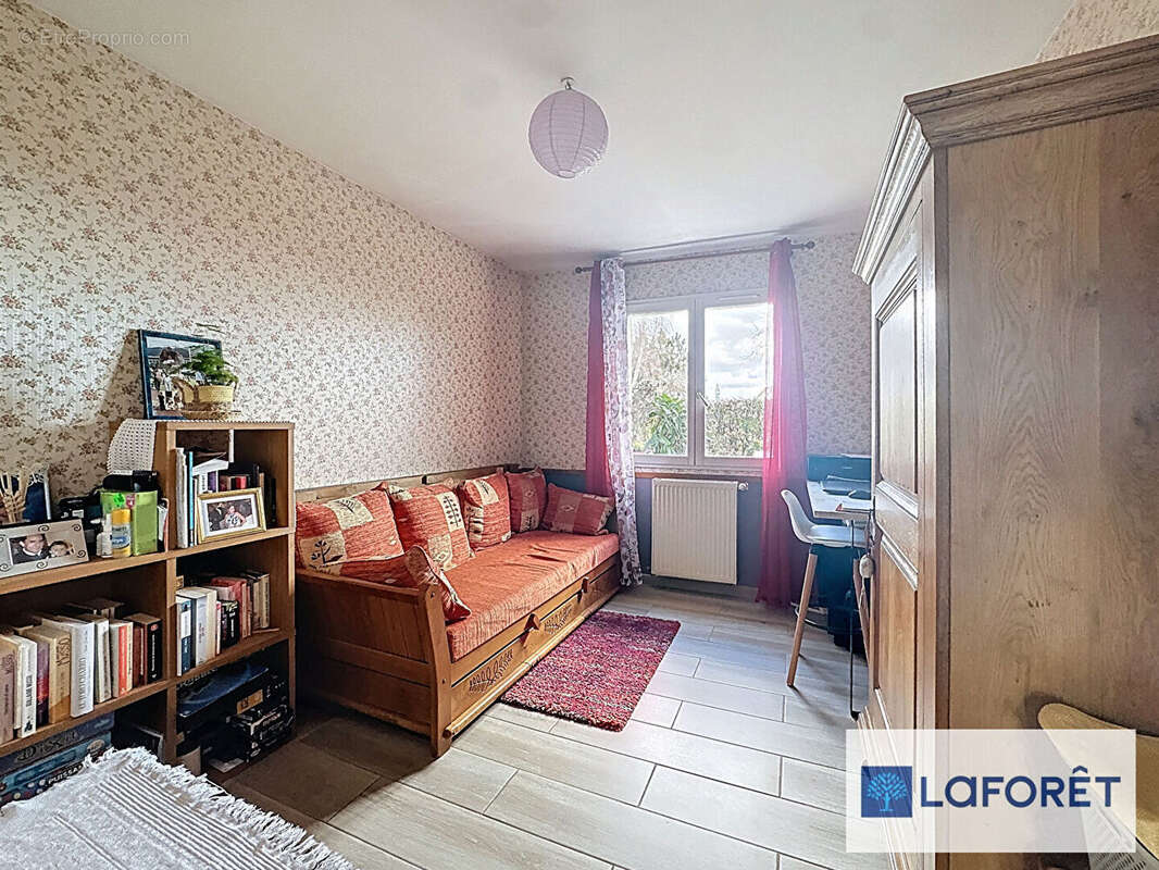 Maison à NEAUPHLE-LE-CHATEAU