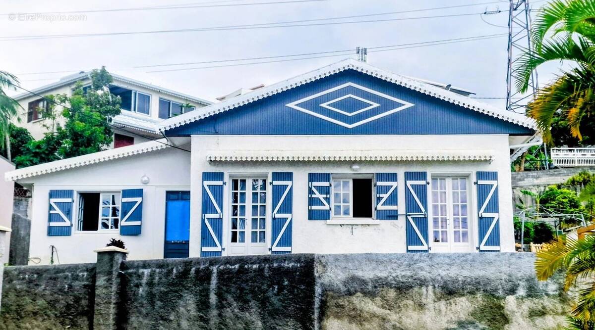 Maison à SAINT-DENIS