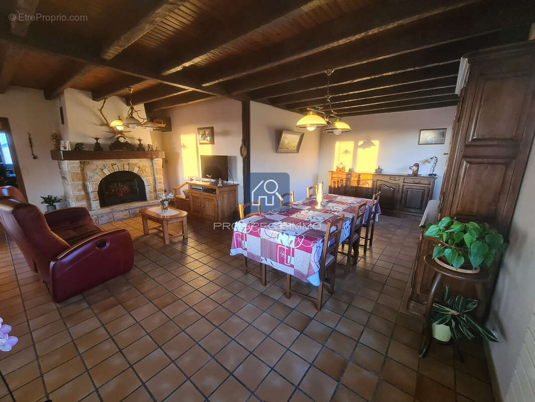Grande maison familiale avec vue imprenable à Gages - photo 11