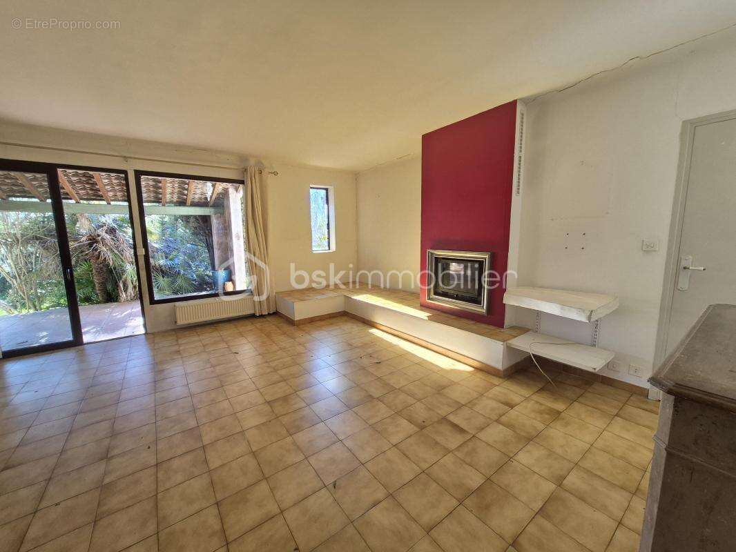 Gareoult: maison de plain-pied de 90 m2 sur un terrain de 1650 m2 - photo 5