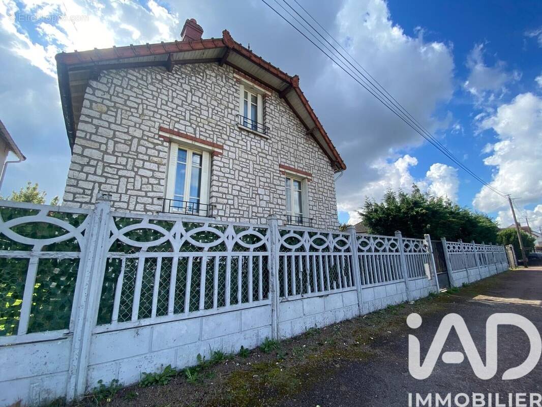 Photo 1 - Maison à CHALETTE-SUR-LOING