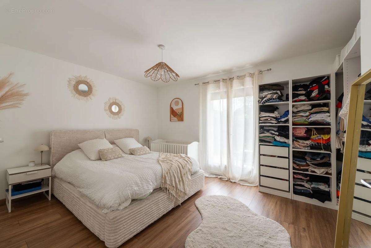 Maison de 7 pièces de 187 m² à Dammartin-en-Goële - photo 8
