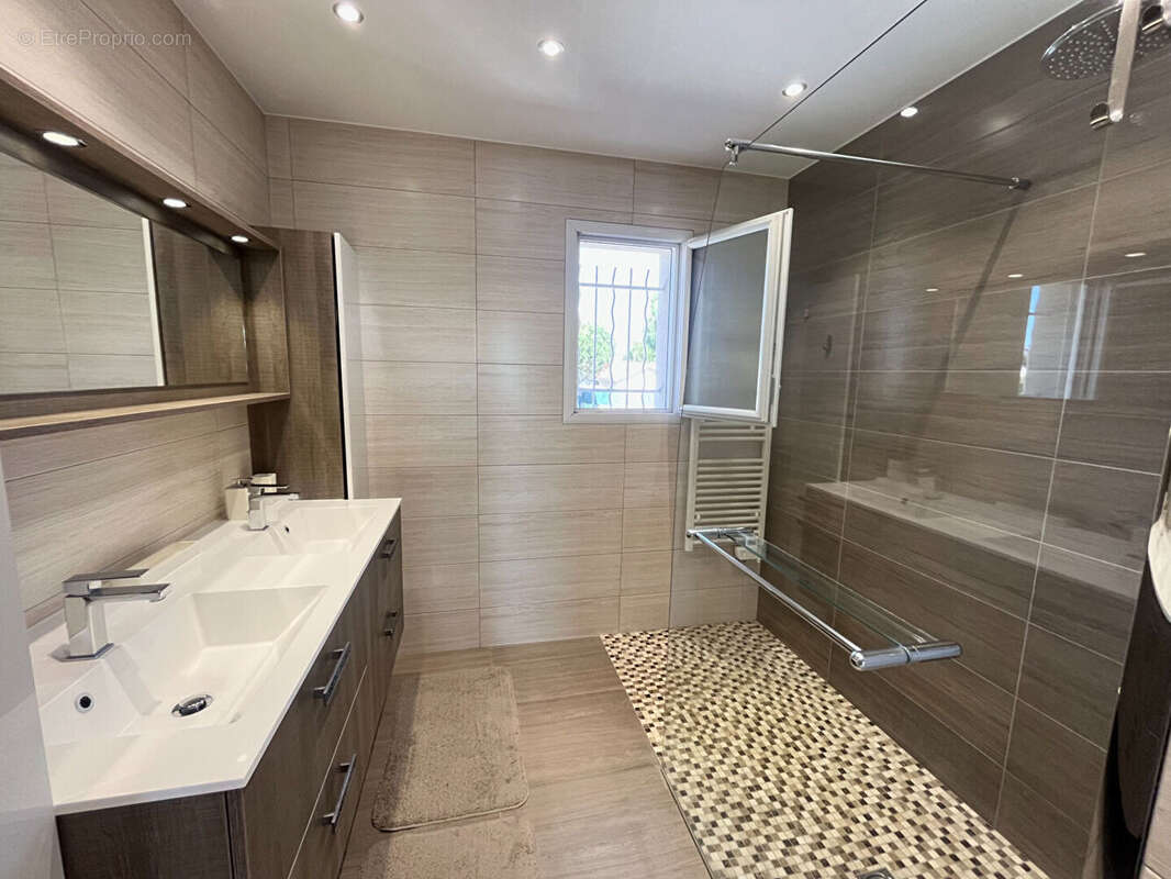 Maison à CHARVIEU-CHAVAGNEUX