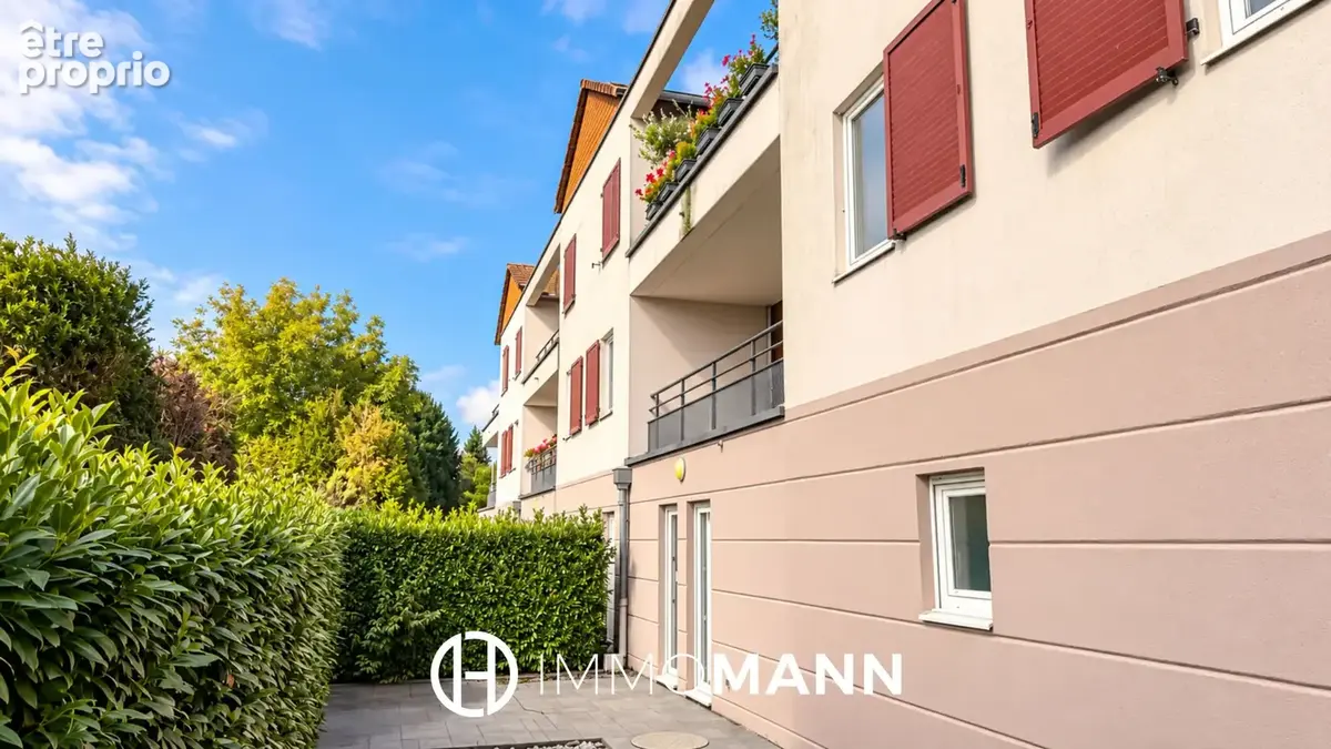 Duplex inversé avec jardin, terrasses, garage et parking - photo 2