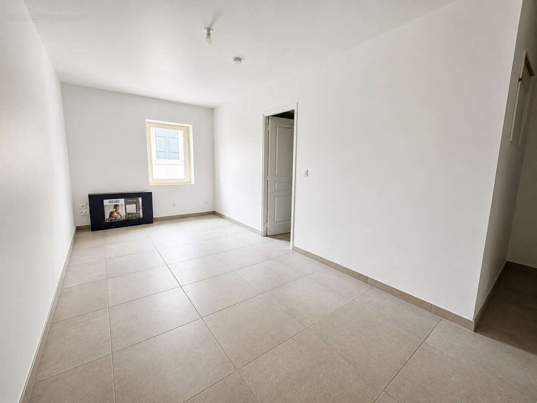 Carcassonne centre-ville - appartement loué - 41 m2 - photo 2