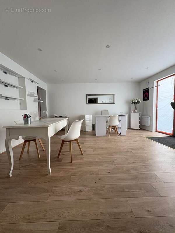 Appartement à CHALAMONT