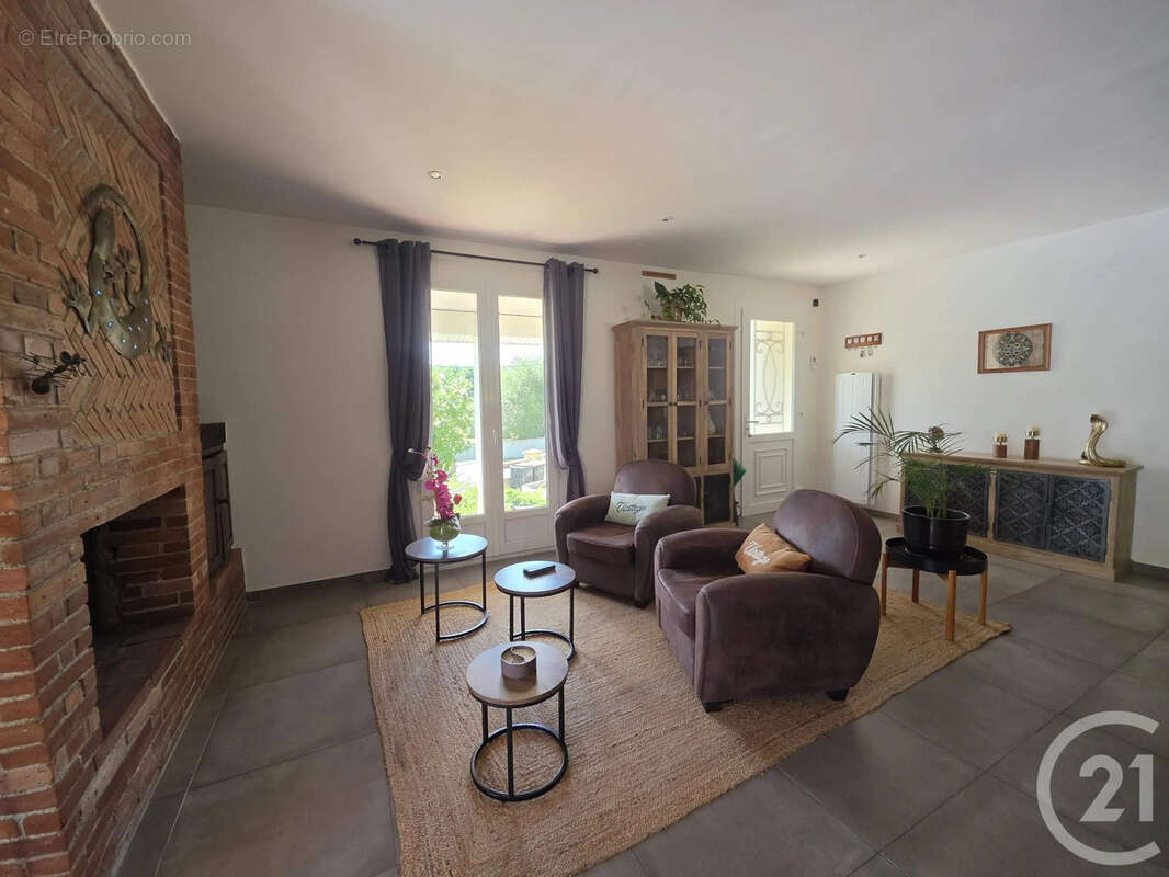 Maison à CARBONNE