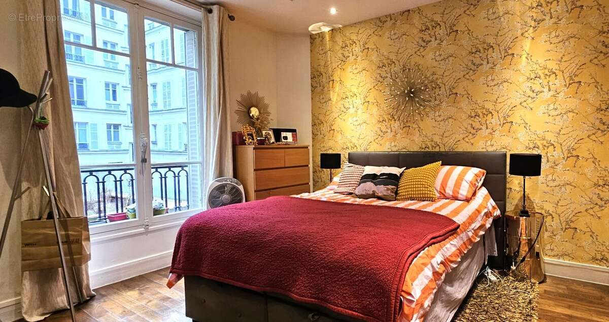 Chambre 1 - Appartement à NEUILLY-SUR-SEINE